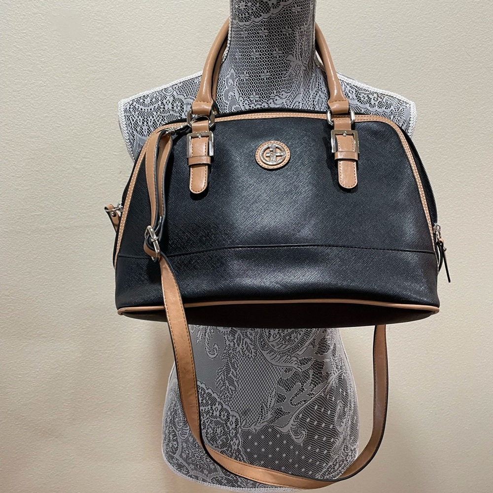 EXCELLENT CONDITION handbag